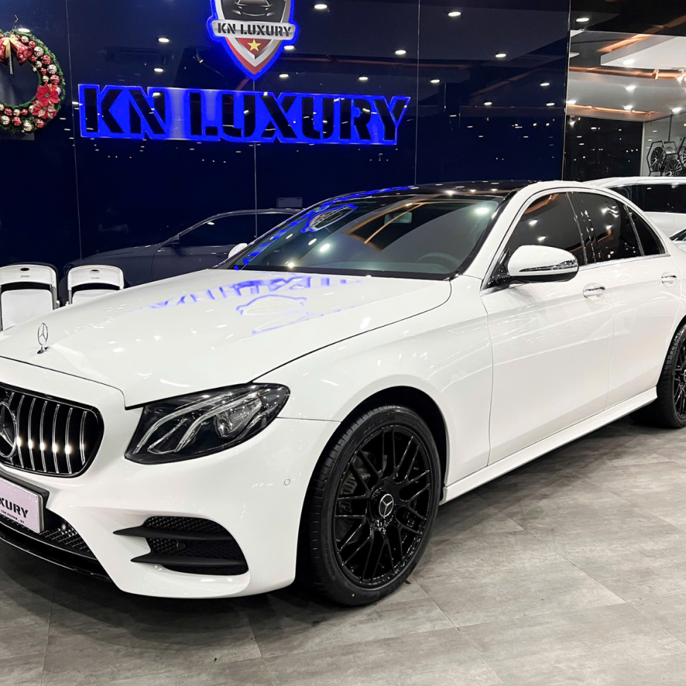 Mercedes E200 Lên Full Option E300 AMG 2018 – Đẳng Cấp, Sang Trọng – ODO 51.000km tại KN Luxury
