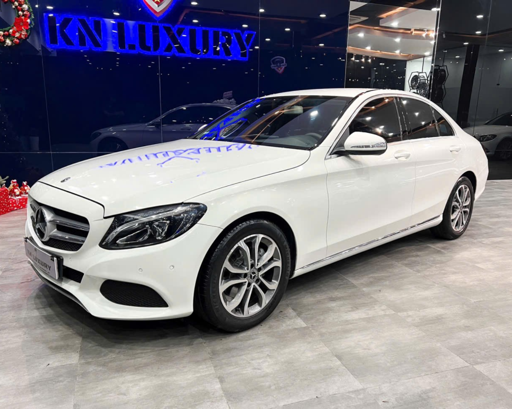 Mercedes C200 2018 – Xe Sang Đẳng Cấp – Chạy 46.000km – Giá Hấp Dẫn