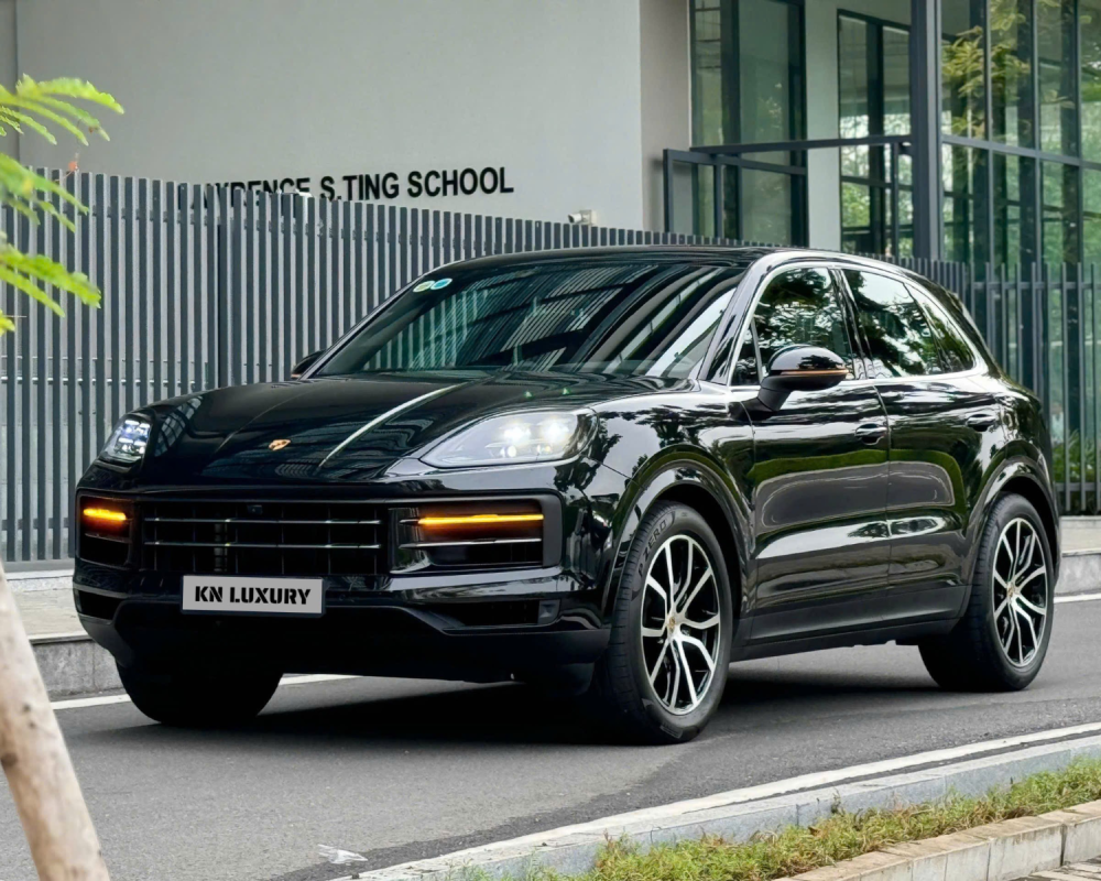Porsche Cayenne 2024 Lướt 20.000km Tại KN Luxury, Quận 7 - Giá Tốt Nhất, Cam Kết Chất Lượng!