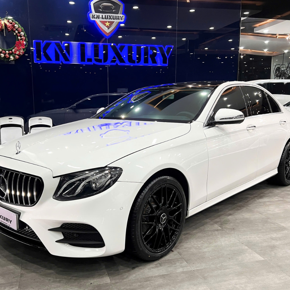 Mercedes-Benz E200 2018: Sedan Hạng Sang Vẫn "Hot" Với ODO 51.000km Đáng Tiền Tại KN Luxury