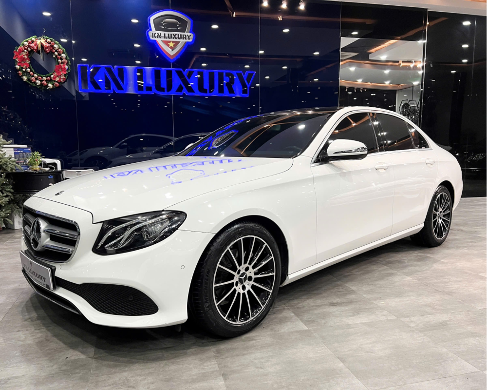 Mercedes Benz E180 2020 – Sedan Sang Trọng, ODO 46.000km – Sở Hữu Ngay Với Giá Hấp Dẫn!