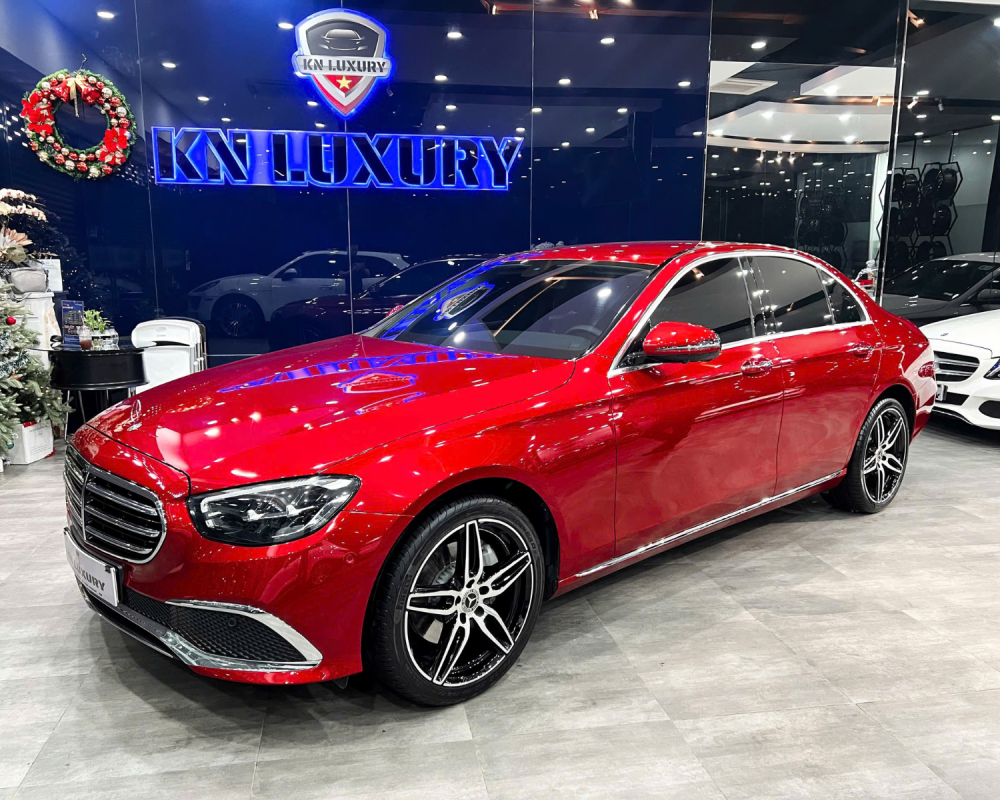 Mercedes E200 V1 2022 – Sang Trọng, Đẳng Cấp, Chỉ 50.000km – Sở Hữu Ngay!