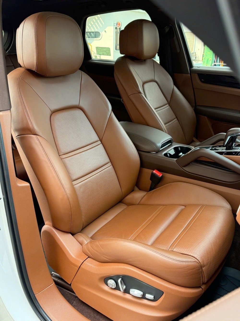 Porsche Cayenne 2021 – Siêu Phẩm SUV Hạng Sang – ODO 48.000km tại KN Luxury - Hình ảnh 6