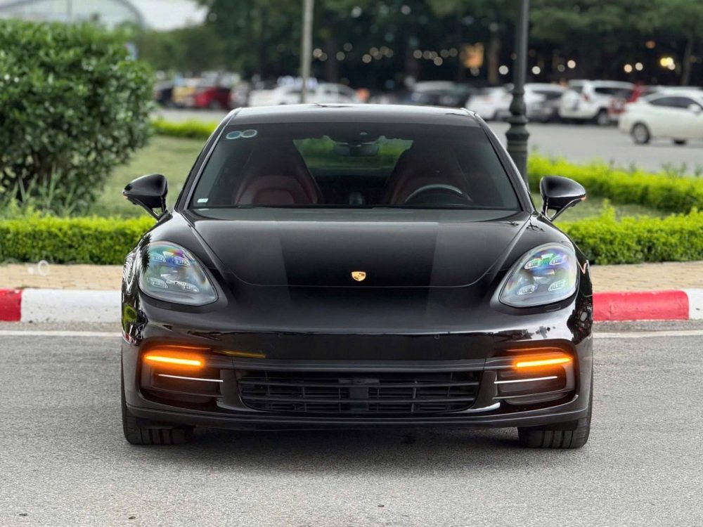 Porsche Panamera 4 Executive Sang Trọng Đỉnh Cao Sản Xuất 2018 Chạy Lướt 47.000 Km tại KN Luxury