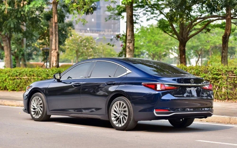 Lexus ES250 2022 Màu Xanh Sedan Hạng Sang Đáng tại KN Luxury - Hình ảnh 7
