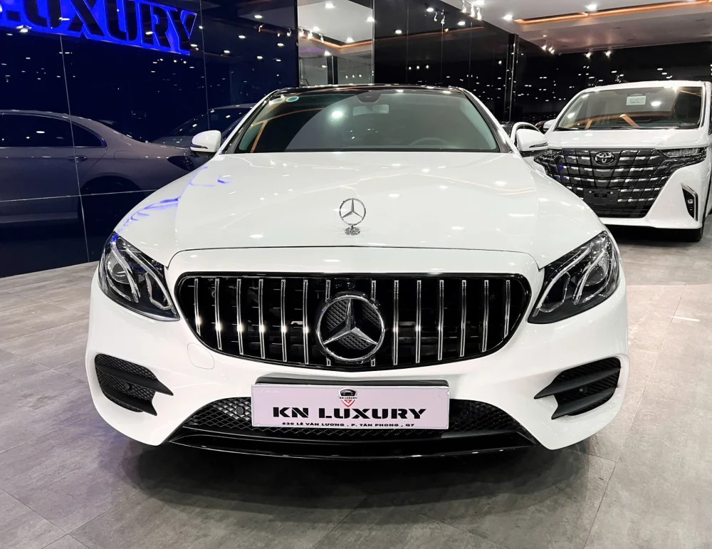 Mercedes E200 Lên Full Option E300 AMG 2018 – Đẳng Cấp, Sang Trọng – ODO 51.000km tại KN Luxury - Hình ảnh 16