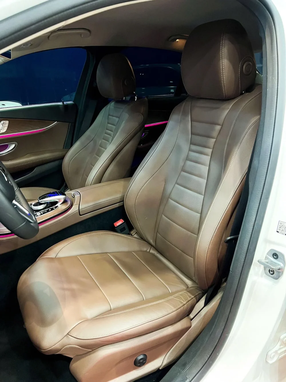 Mercedes E200 Lên Full Option E300 AMG 2018 – Đẳng Cấp, Sang Trọng – ODO 51.000km tại KN Luxury - Hình ảnh 8