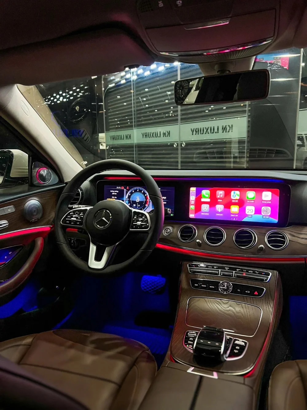 Mercedes E200 Lên Full Option E300 AMG 2018 – Đẳng Cấp, Sang Trọng – ODO 51.000km tại KN Luxury - Hình ảnh 13