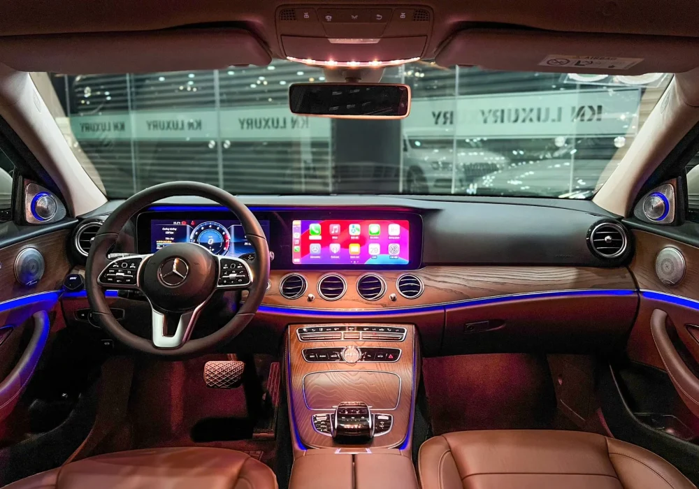 Mercedes E200 Lên Full Option E300 AMG 2018 – Đẳng Cấp, Sang Trọng – ODO 51.000km tại KN Luxury - Hình ảnh 5