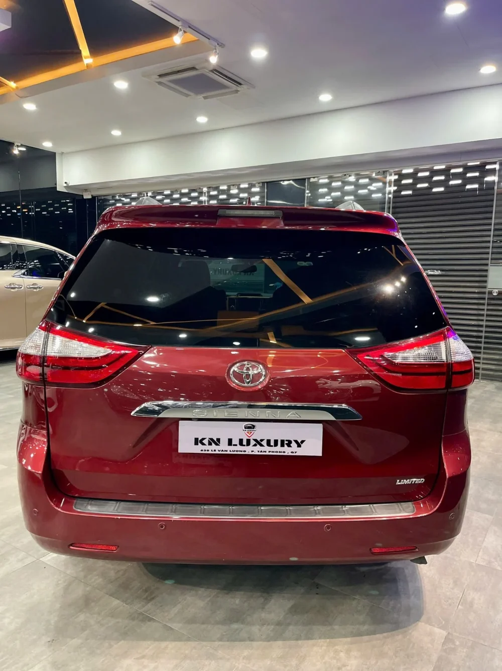 Toyota Sienna 2010: MPV Gia Đình Bền Bỉ, Giá Tốt – ODO 90.000km tại KN Luxury - Hình ảnh 10