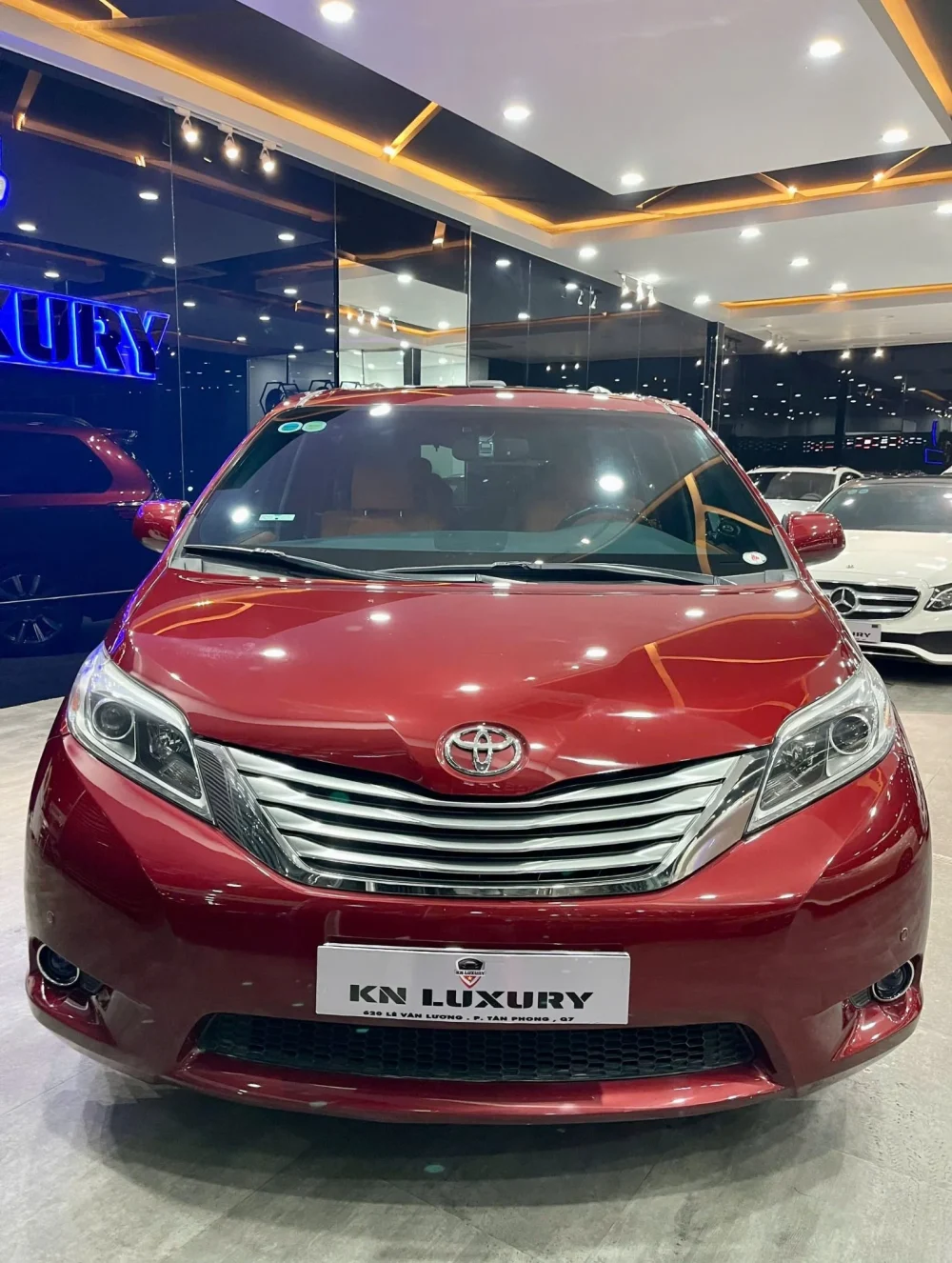 Toyota Sienna 2010: MPV Gia Đình Bền Bỉ, Giá Tốt – ODO 90.000km tại KN Luxury - Hình ảnh 13