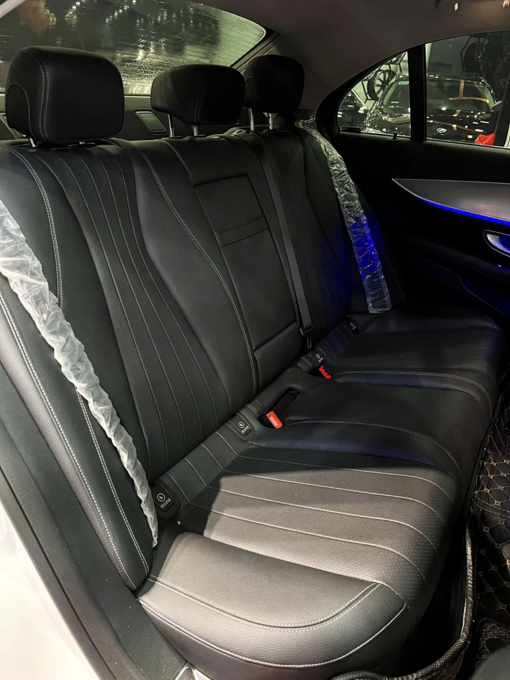 Mercedes Benz E180 2020 – Sedan Sang Trọng, ODO 46.000km – Sở Hữu Ngay Với Giá Hấp Dẫn! - Hình ảnh 2