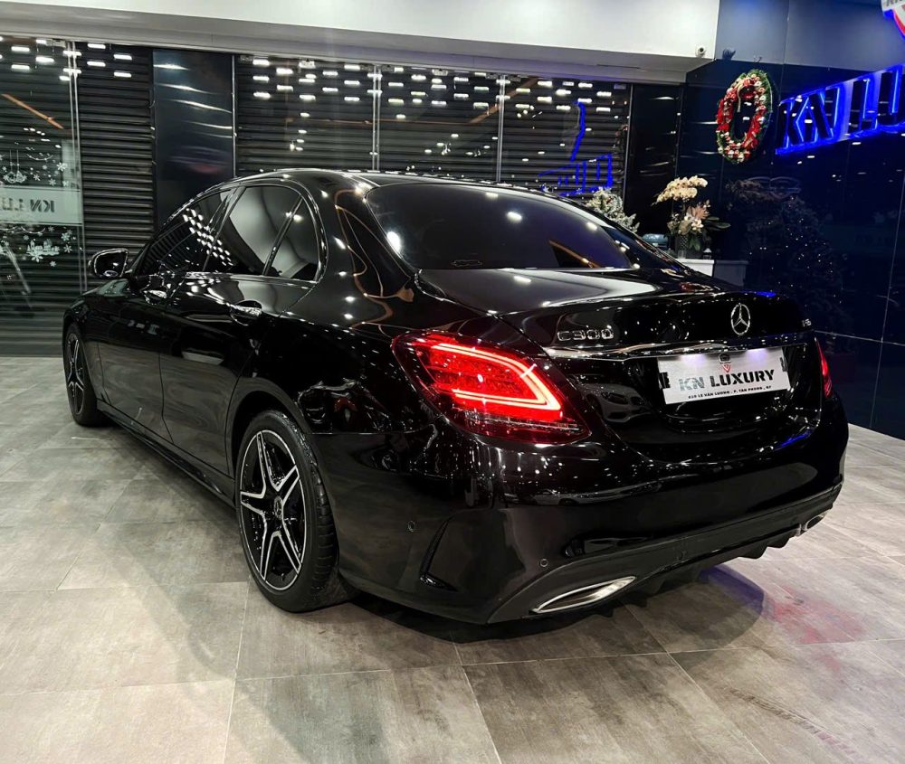Mercedes Benz C300 AMG 2021 – Đỉnh Cao Phong Cách & Hiệu Suất – ODO 48.000km - Hình ảnh 15