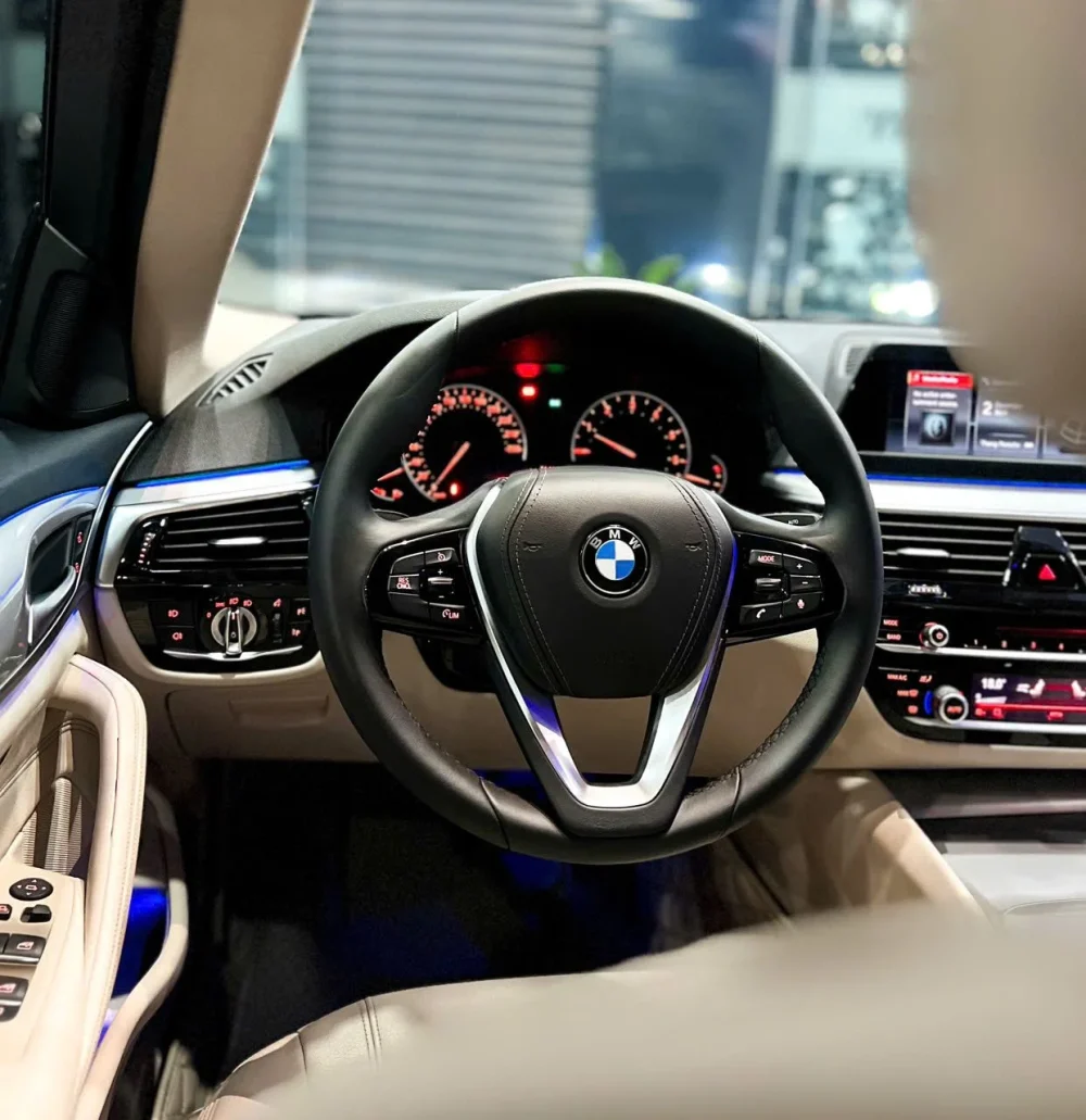 BMW 520i G30 2018 Sedan Hạng Sang Chuẩn Đức, ODO 75.000km KN Luxury - Hình ảnh 4