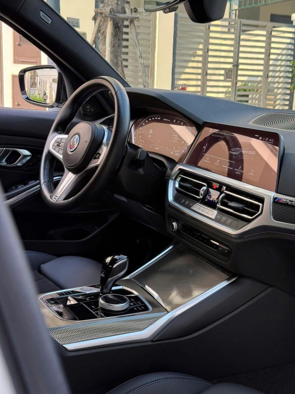BMW 330i M Sport 2022 Đã Qua Sử Dụng – Xe Nhập Đức, Mới 20.000km, Bán Tại KN Luxury - Hình ảnh 5