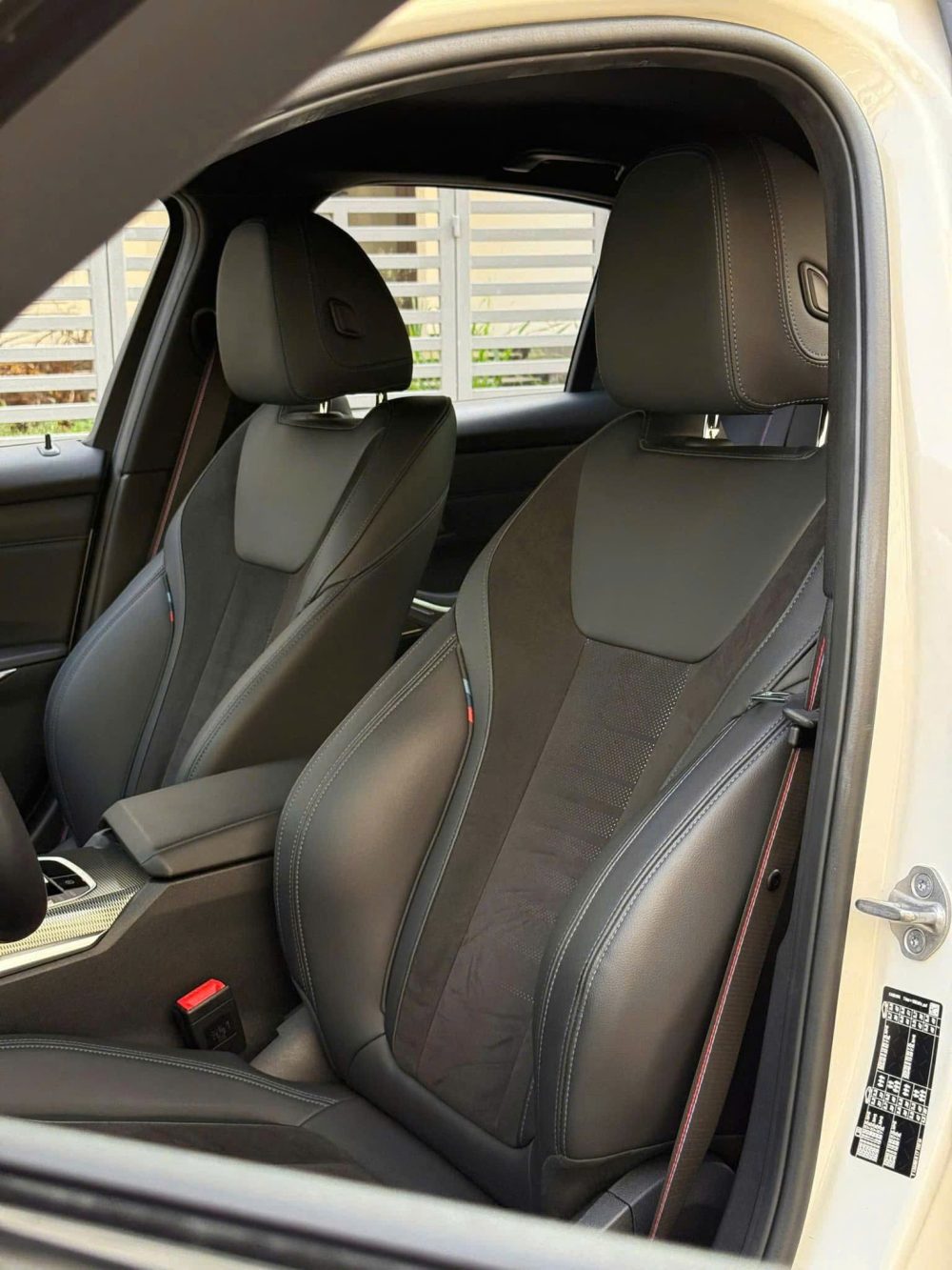 BMW 330i M Sport 2022 Đã Qua Sử Dụng – Xe Nhập Đức, Mới 20.000km, Bán Tại KN Luxury - Hình ảnh 3