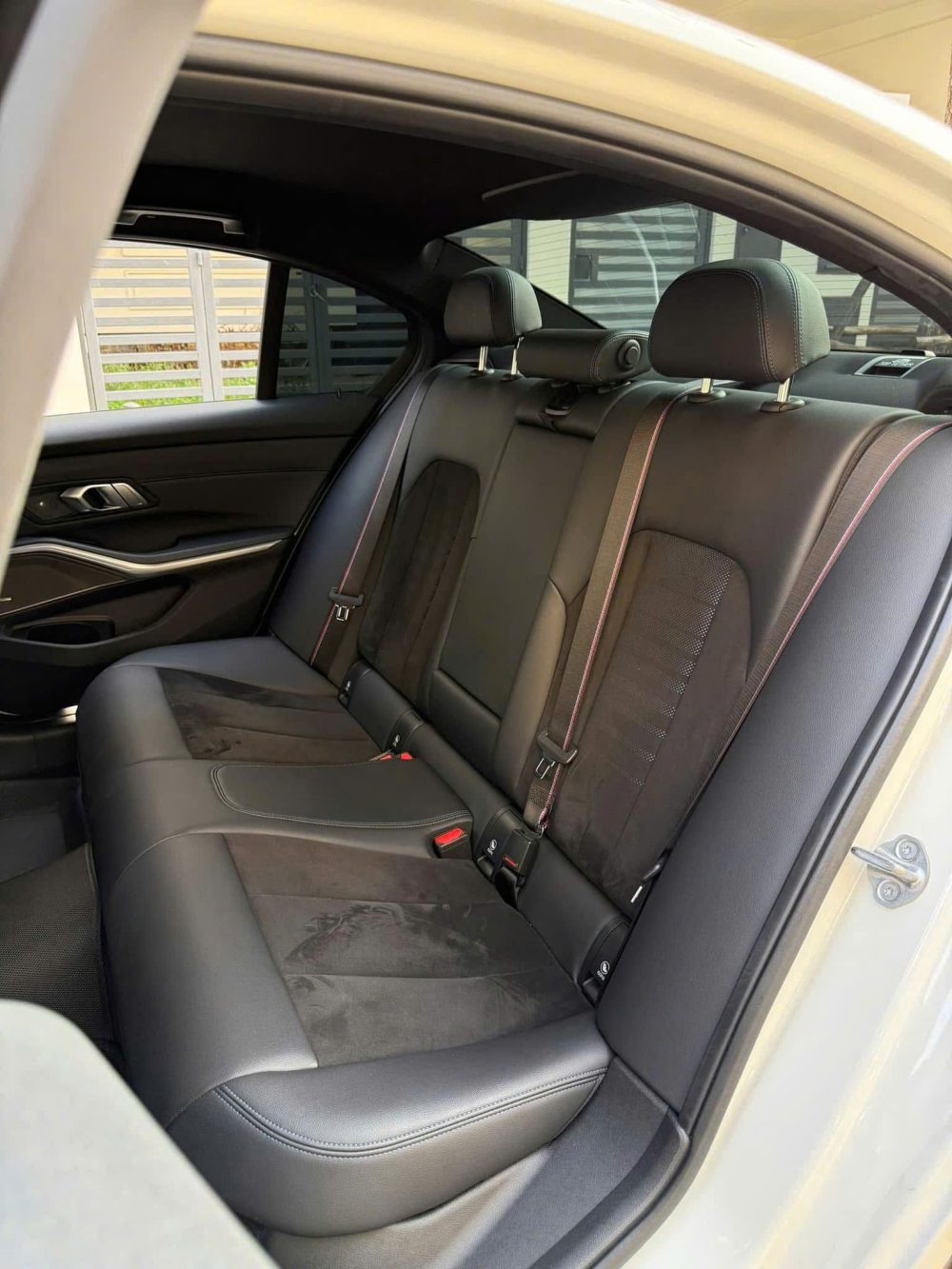 BMW 330i M Sport 2022 Đã Qua Sử Dụng – Xe Nhập Đức, Mới 20.000km, Bán Tại KN Luxury - Hình ảnh 6