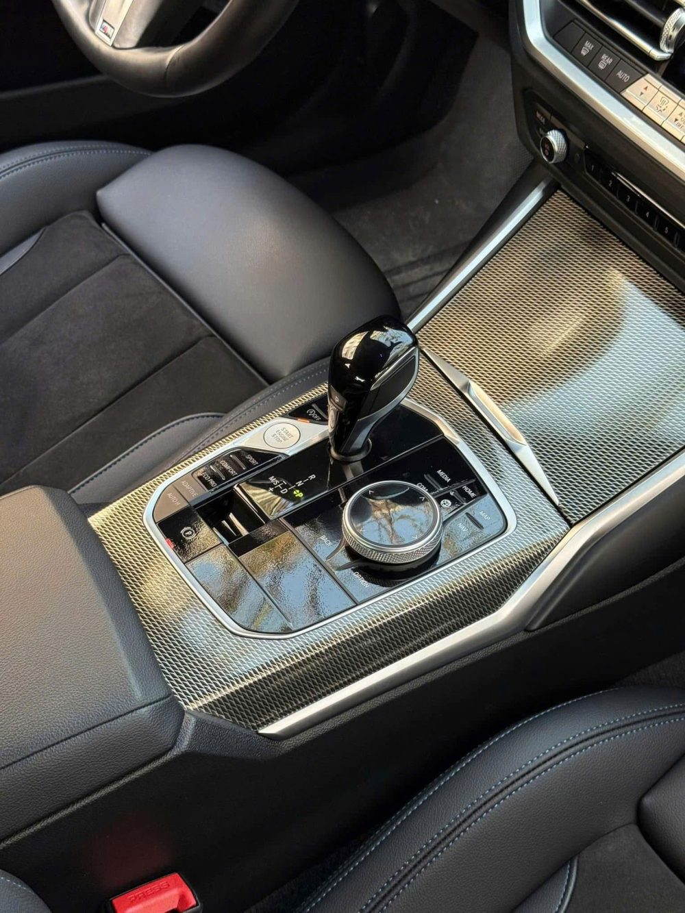 BMW 330i M Sport 2022 Đã Qua Sử Dụng – Xe Nhập Đức, Mới 20.000km, Bán Tại KN Luxury - Hình ảnh 8