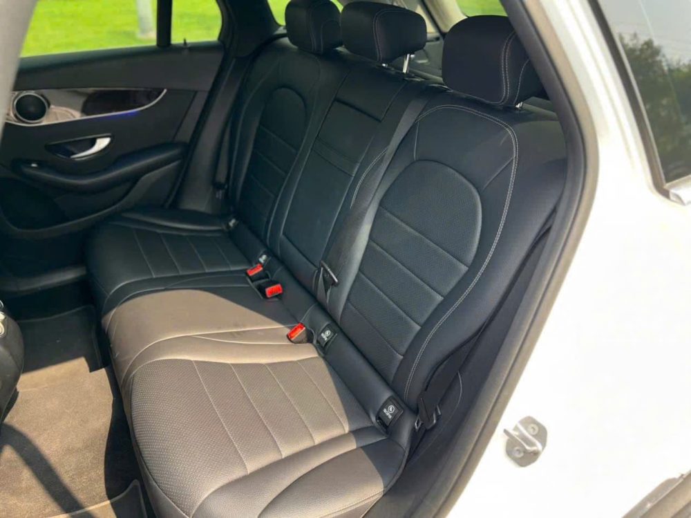 Mercedes Benz GLC200 2021 – SUV Sang Trọng, ODO 30.000km, Giá Hấp Dẫn Tại KN Luxury - Hình ảnh 5