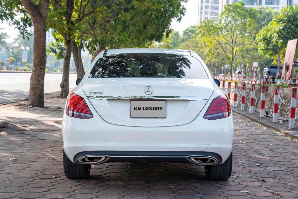 Mercedes Benz C200 Execlusive ,ODO chỉ 29.000km, tình trạng như mới tại KN Luxury - Hình ảnh 2