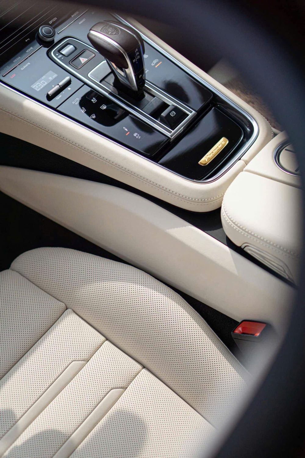 Porsche Panamera 4 Executive 2022: Sedan Thể Thao Đẳng Cấp Đáng Sở Hữu tại KN Luxury – ODO 30.000km - Hình ảnh 4
