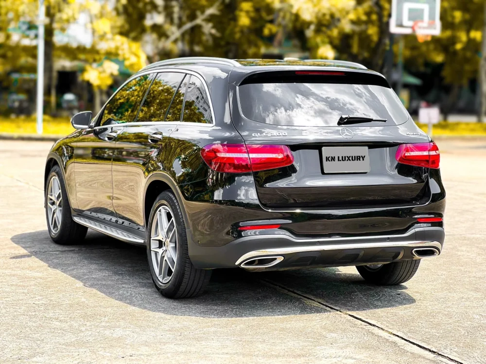 Mercedes-Benz GLC 300 4Matic 2018: SUV Hạng Sang Cũ Đáng Mua tại KN Luxury – ODO 45.000km - Hình ảnh 17