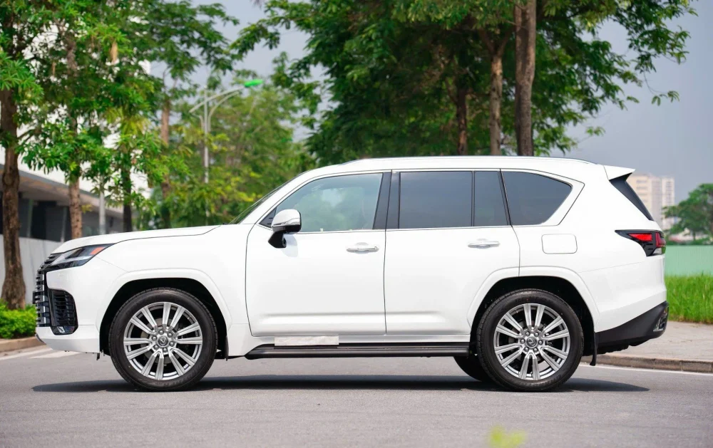 Lexus LX600 Ultra VIP 2024 "Siêu Lướt" ODO 10km: Đỉnh Cao Đẳng Cấp, Giá Cực Tốt Tại TP.HCM - Hình ảnh 11