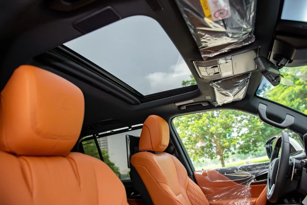 Lexus LX600 Ultra VIP 2024 "Siêu Lướt" ODO 10km: Đỉnh Cao Đẳng Cấp, Giá Cực Tốt Tại TP.HCM - Hình ảnh 2