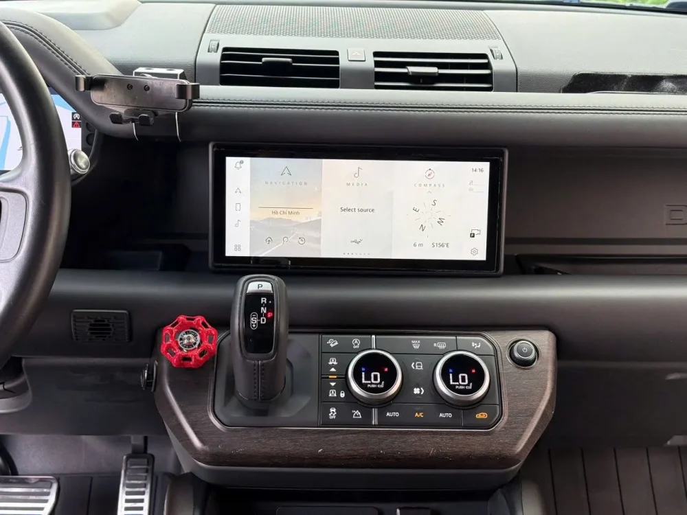 Land Rover Defender X P400 2020 Lướt 56.000km Tại KN Luxury - SUV Off-road Đẳng Cấp, Đảm Bảo Chất Lượng! - Hình ảnh 13