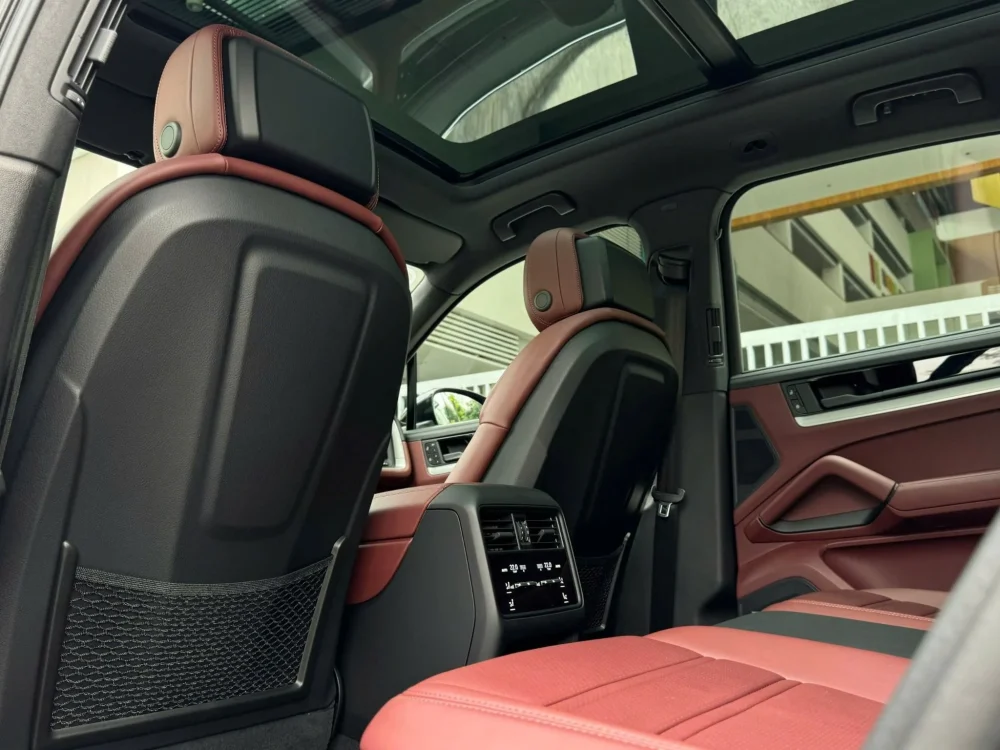 Porsche Cayenne 2024 Lướt 20.000km Tại KN Luxury, Quận 7 - Giá Tốt Nhất, Cam Kết Chất Lượng! - Hình ảnh 9