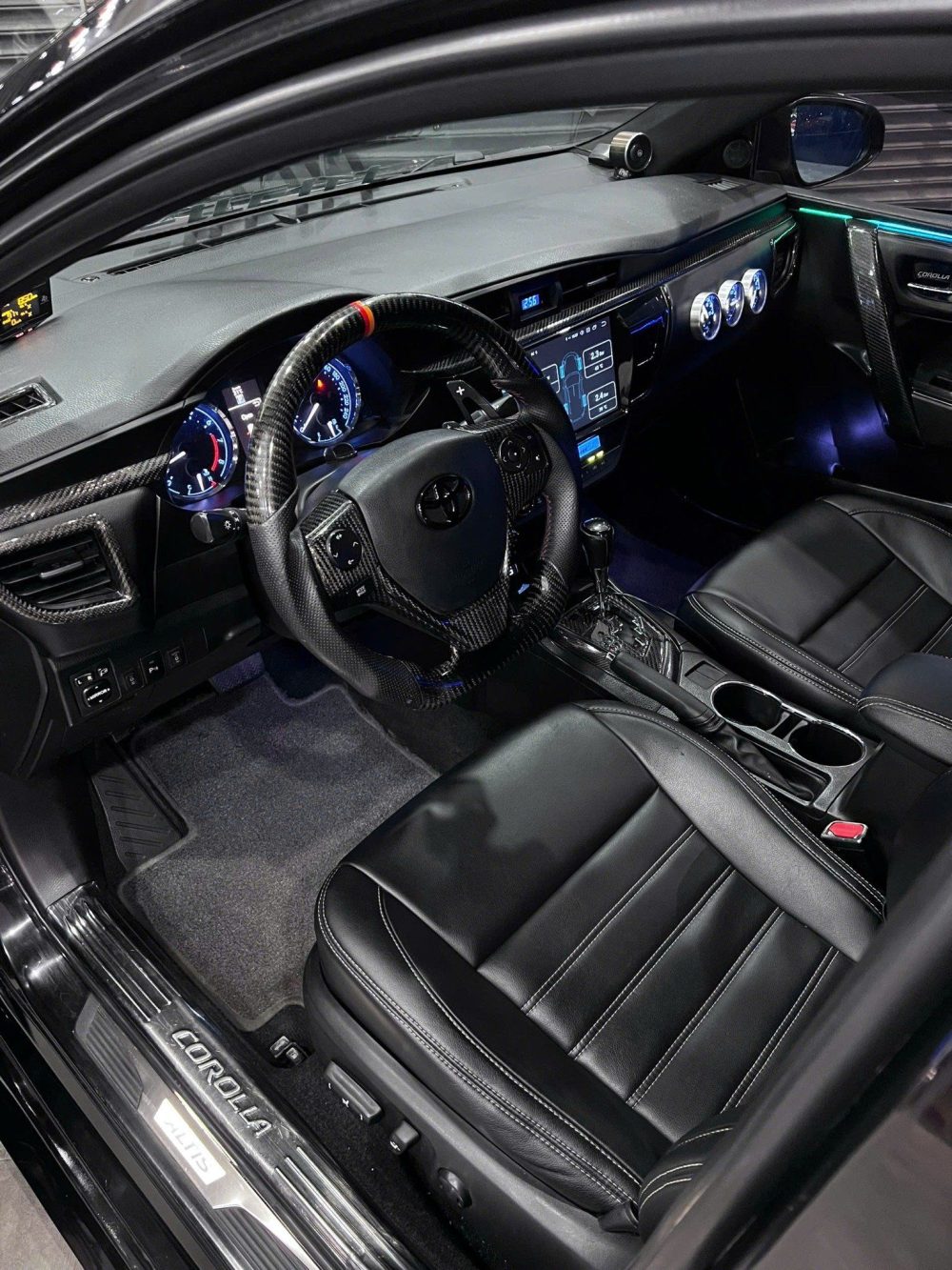 Toyota Corolla Altis 1.8 2016 – Xe Độ Khủng – Full Option Siêu Chất – Giá Hấp Dẫn - Hình ảnh 3