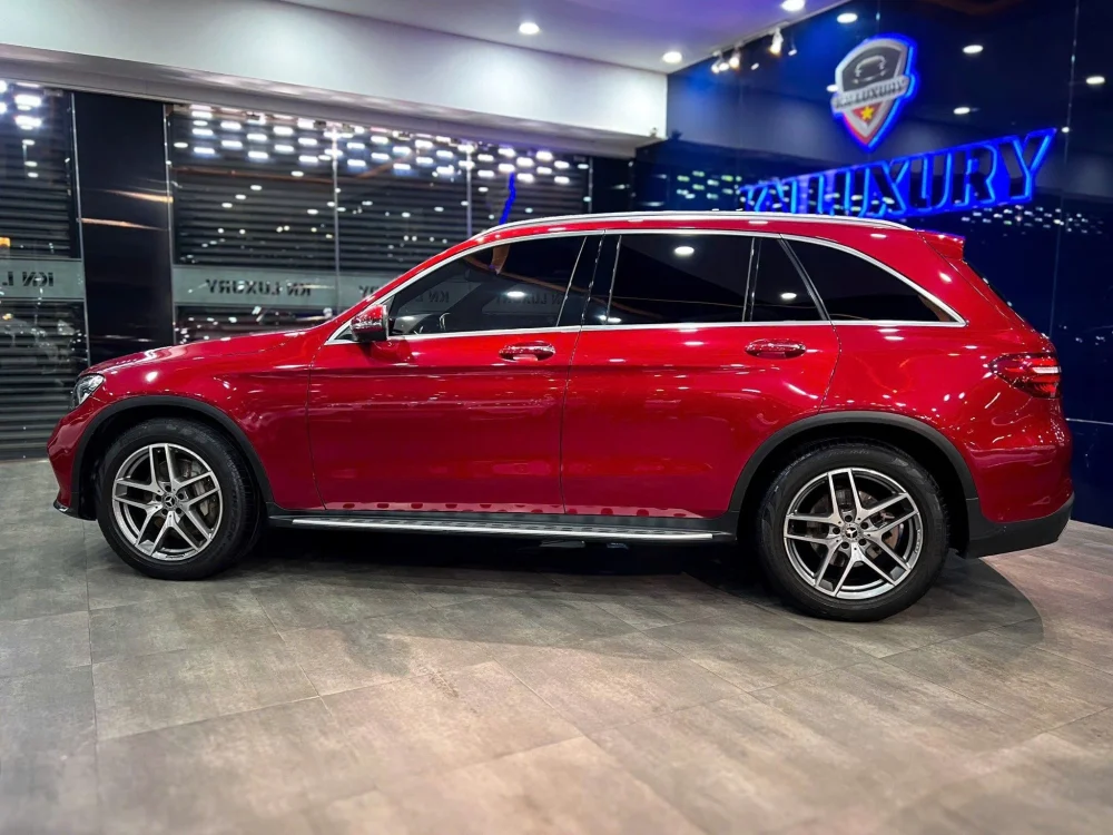 Mercedes GLC300 AMG 2018 – Màu đỏ độc lạ, Odo 62.000km tại KN Luxury - Hình ảnh 8