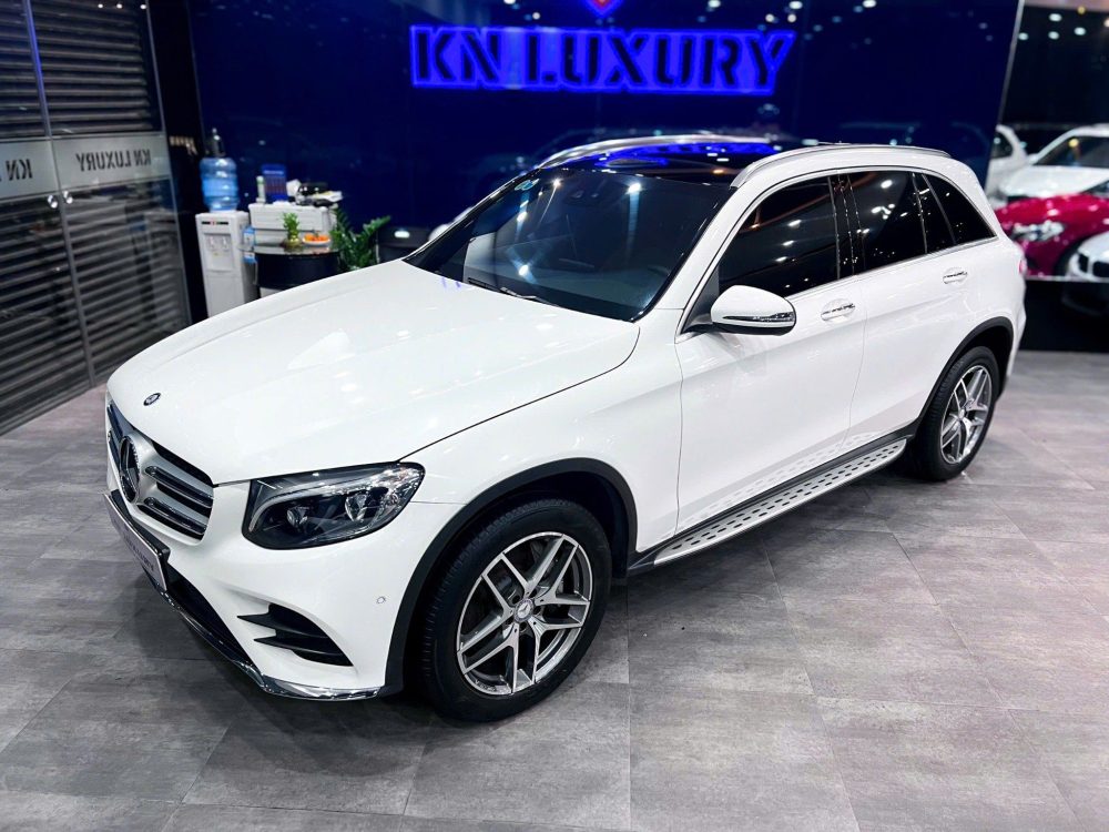 Mercedes-Benz GLC300 AMG 2017 Trắng Nội Thất Nâu, Cực Đẹp ODO 66.000km tại KN Luxury - Hình ảnh 10