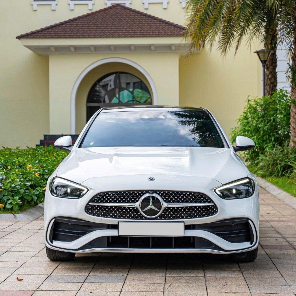 Mercedes-Benz C300 AMG 2022 – Sedan Thể Thao Sang Trọng tại KN Luxury