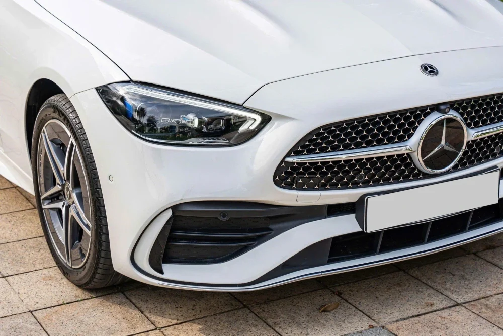 Mercedes-Benz C300 AMG 2022 – Sedan Thể Thao Sang Trọng tại KN Luxury - Hình ảnh 2