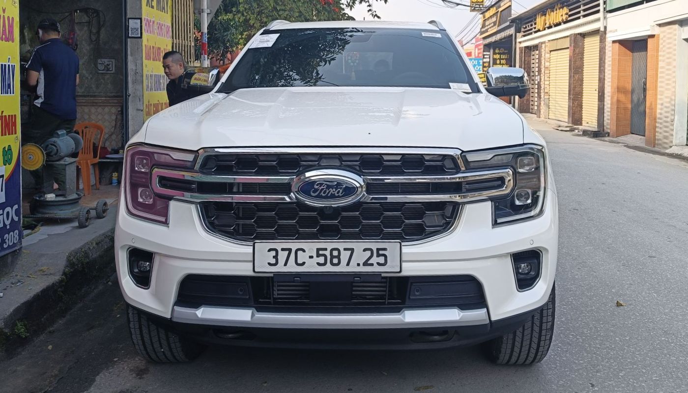 Biển số xe hợp mệnh Kim cho nạp âm Hải Trung Kim