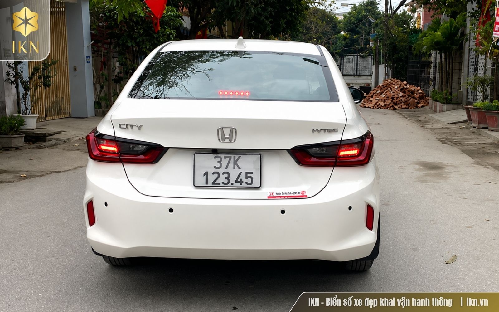 Giá trị biển số xe 12345